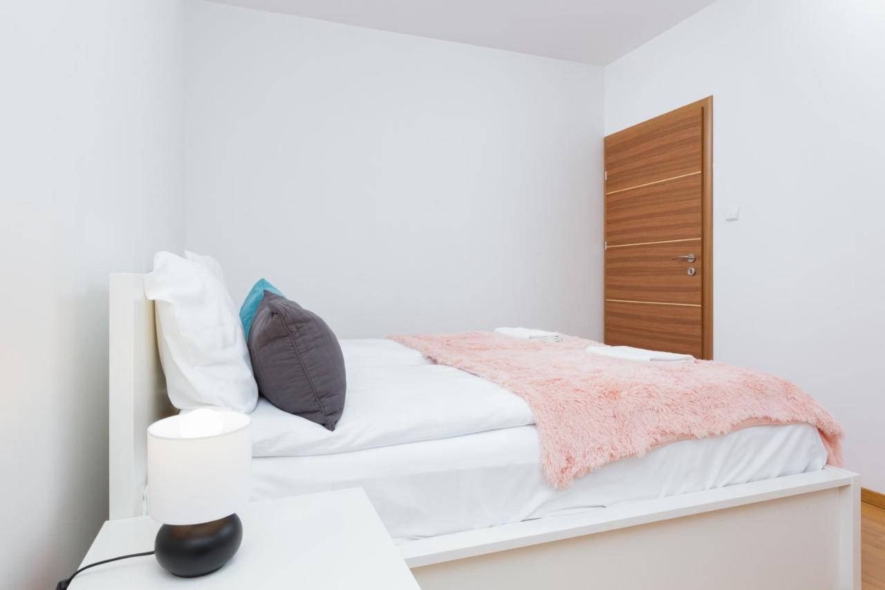 Apartments Platynowa Gdansk By Noclegi Renters Ngoại thất bức ảnh